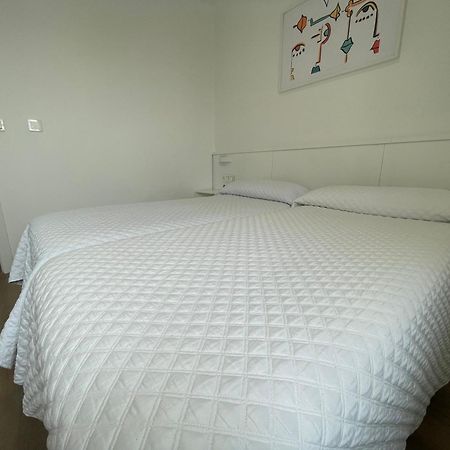 Hostal Montevideo Beachfront นีกรัน ภายนอก รูปภาพ