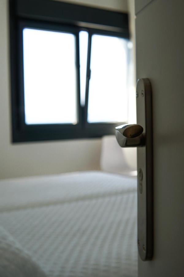Hostal Montevideo Beachfront นีกรัน ภายนอก รูปภาพ