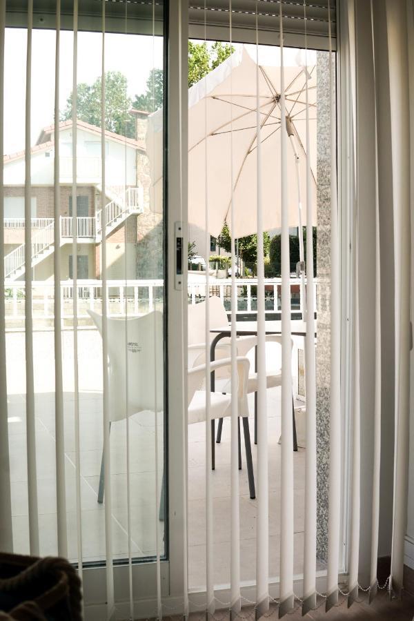 Hostal Montevideo Beachfront นีกรัน ภายนอก รูปภาพ