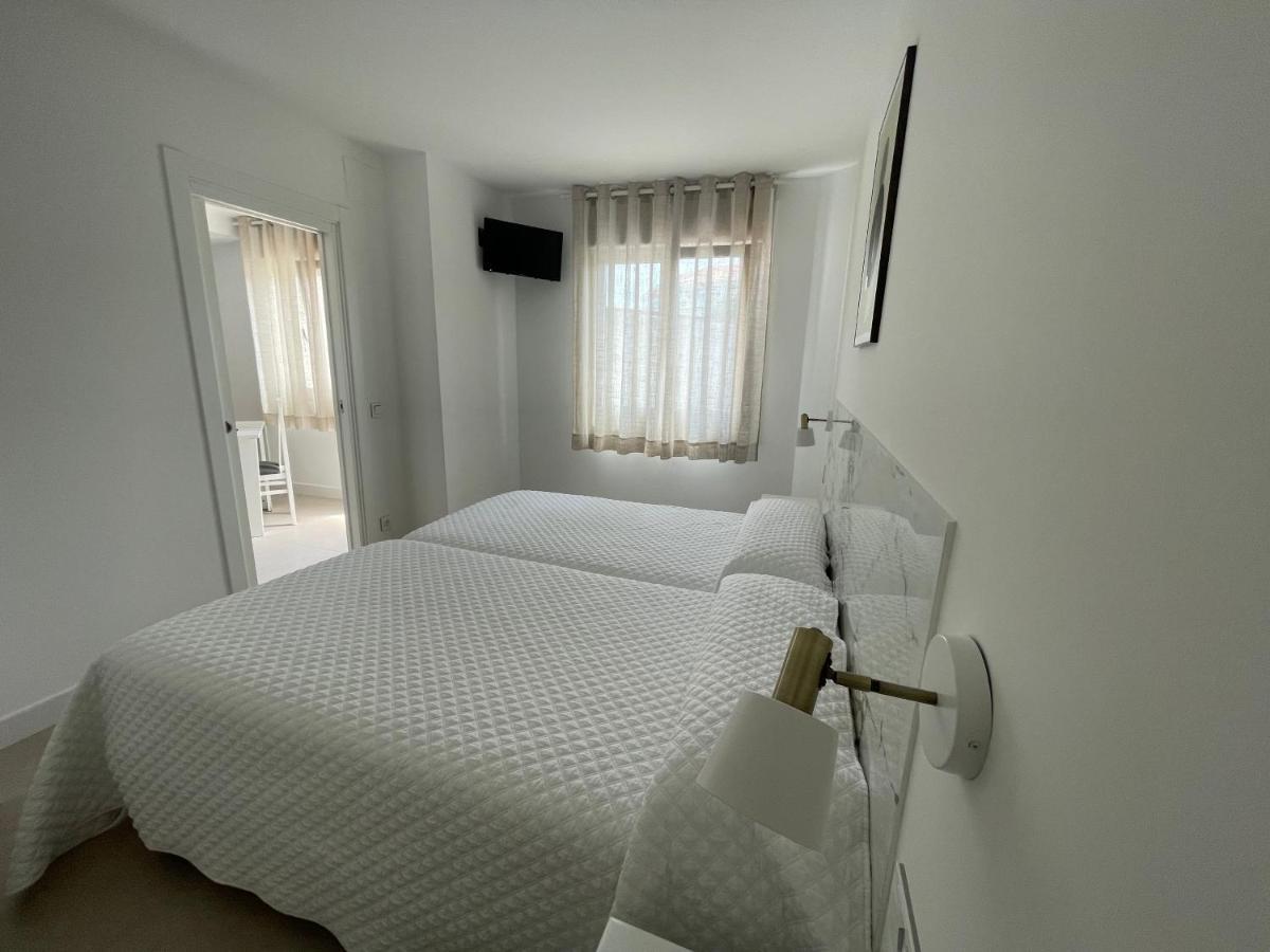 Hostal Montevideo Beachfront นีกรัน ภายนอก รูปภาพ