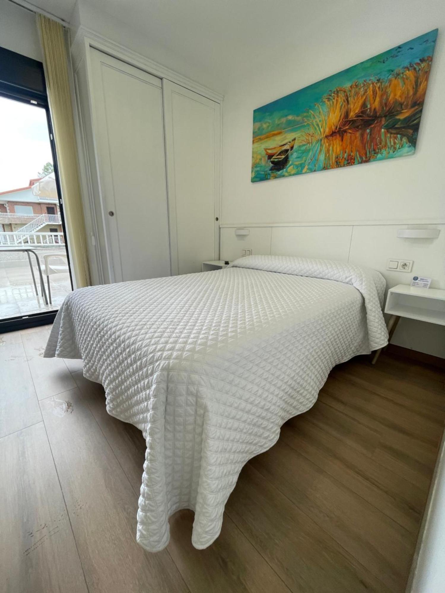 Hostal Montevideo Beachfront นีกรัน ภายนอก รูปภาพ