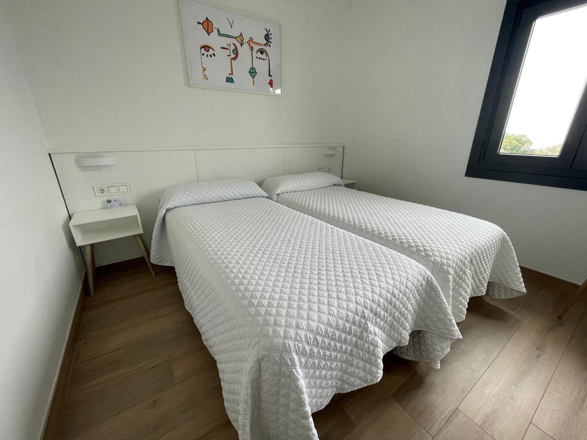 Hostal Montevideo Beachfront นีกรัน ภายนอก รูปภาพ